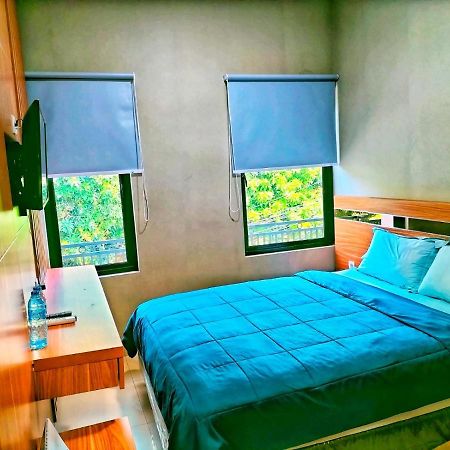 Cozy Residence Tomang Jakarta Exterior photo