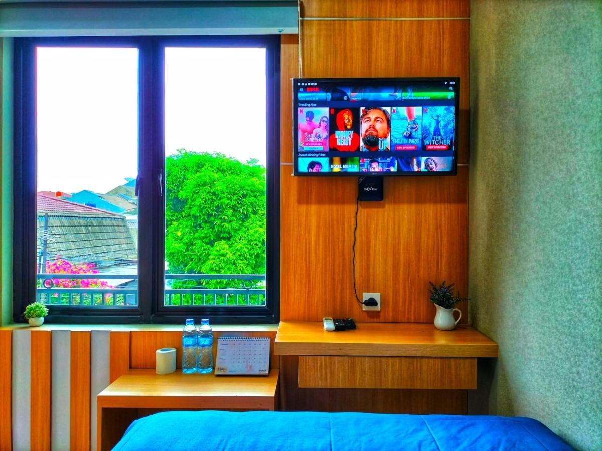 Cozy Residence Tomang Jakarta Exterior photo
