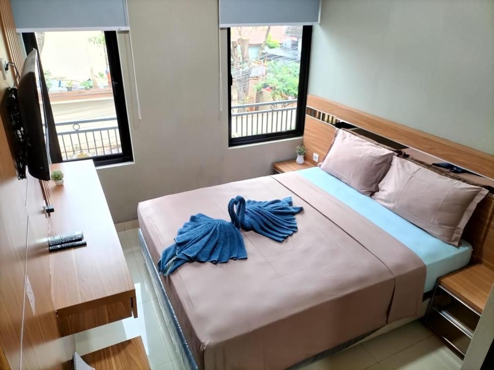Cozy Residence Tomang Jakarta Exterior photo