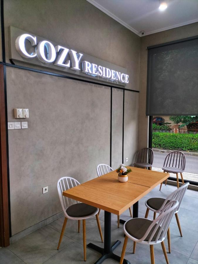 Cozy Residence Tomang Jakarta Exterior photo